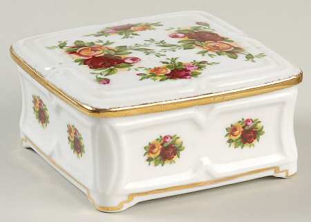 Old Country Roses Square Box with Lid