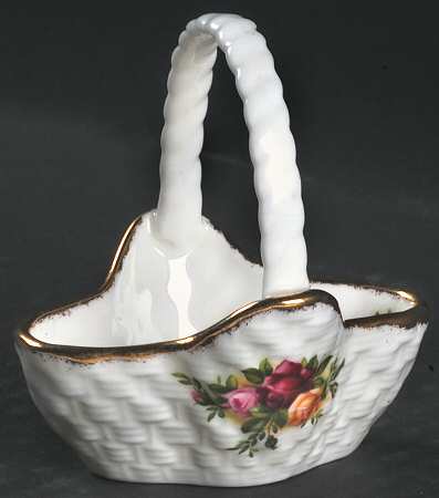 Old Country Roses Miniature Strawberry Basket
