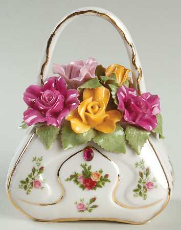 Old Country Roses Musical Victorian Purse