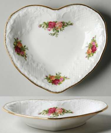 Old Country Roses Heart Shaped Dish
