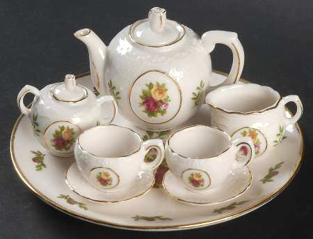 Old Country Roses (10 Piece In Box) Miniature Tea Set