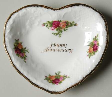 Old Country Roses Heart Shaped Dish