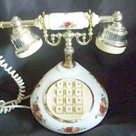 Old Country Roses U. S. Plug Telephone