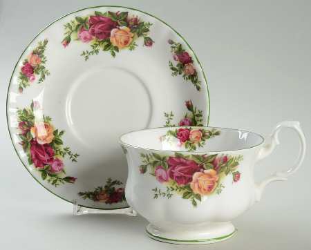 Old Country Roses Breakfast Cup & Saucer Set