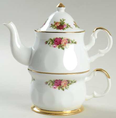 Old Country Roses Individual Teapot & Lid with Cup by Royal Albert