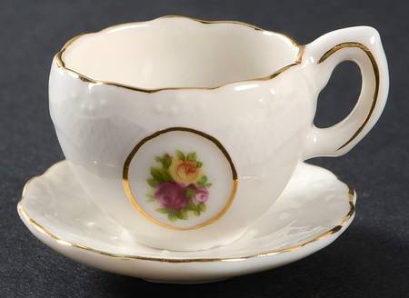 Old Country Roses Miniature Cup & Saucer Set