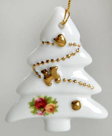 Old Country Roses Fine China Ornament by Royal Albert