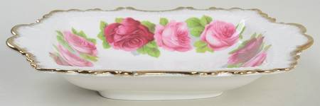 Old English Rose (Brushed Gold Trim) Bon Bon