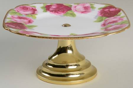 Old English Rose (Brushed Gold Trim) Tidbit