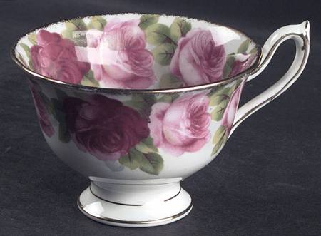 Old English Rose (Brushed Gold Trim) Footed Cup