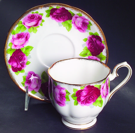 Old English Rose (Brushed Gold Trim) Oversized Cup & Saucer Set