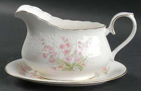 Parkland Gravy Boat & Underplate