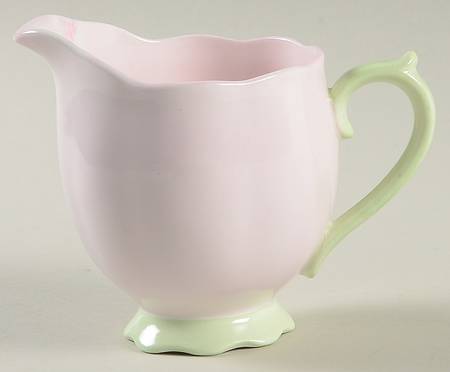 Pastella Creamer