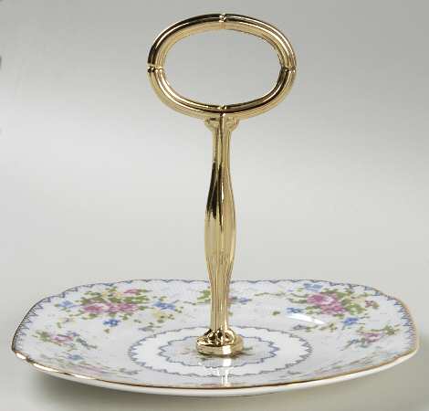 Petit Point Round Serving Plate with Handle (BBr)