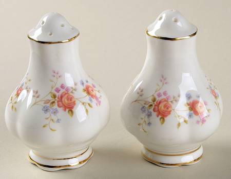Peach Rose Salt & Pepper Set