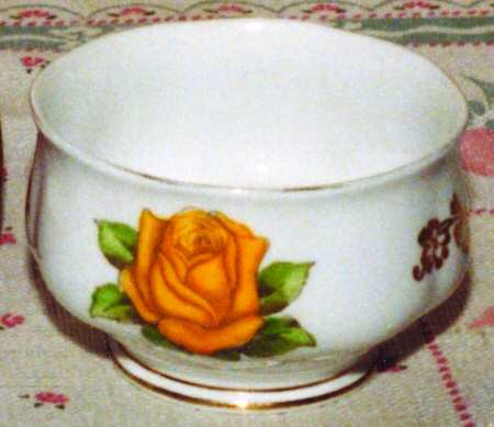 Picardy Rose Open Sugar Bowl