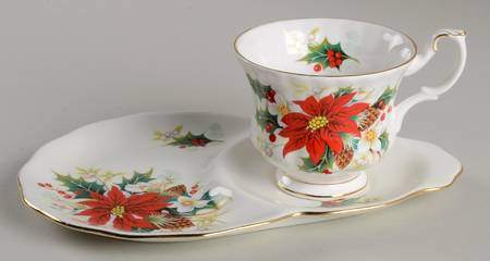 Poinsettia Snack Plate & Cup Set