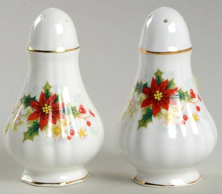 Poinsettia Salt & Pepper Set