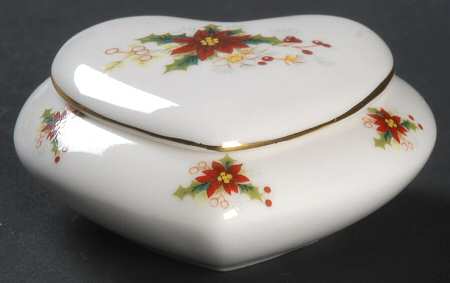 Poinsettia 3" Heart Shape Box & Lid