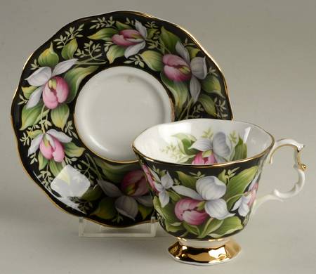 Provincial Flowers Footed Cup & Saucer Set