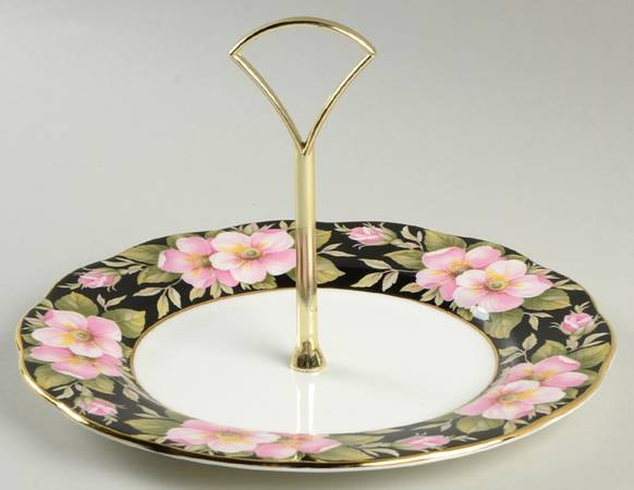 Provincial Flowers Round Serving Plate with Handle (SP)