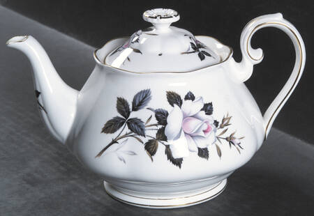 Queen's Messenger Teapot & Lid
