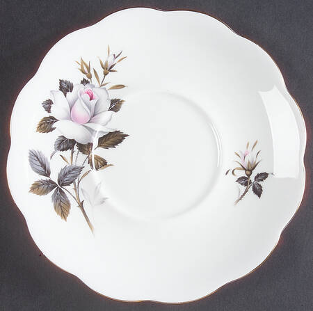 Queen's Messenger Underplate for Round Gravy Boat
