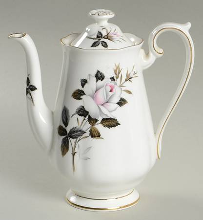Queen's Messenger Mini Coffee Pot & Lid