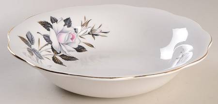 Queen's Messenger 9" Round Vegetable Bowl