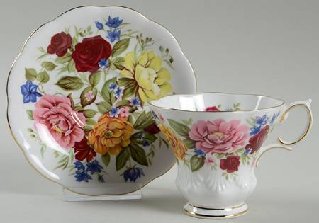 Random Harvest Series Footed Cup & Saucer Set