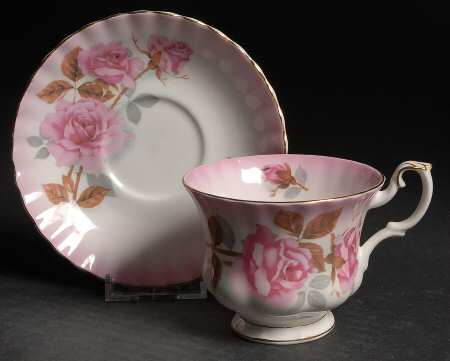Radiance Series Footed Cup & Saucer Set