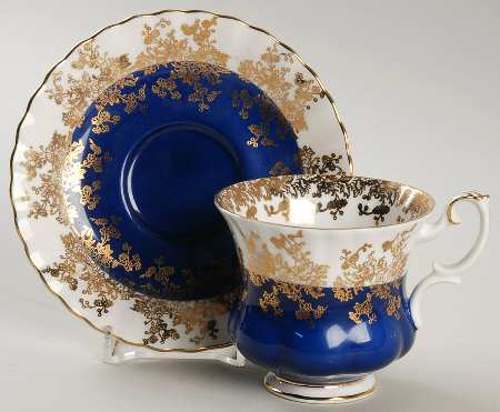 Regal Series Footed Demitasse Cup & Saucer Set