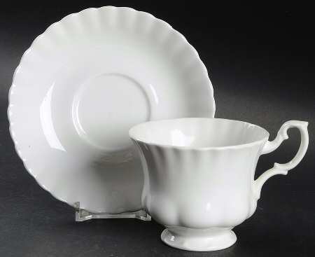 Reverie Footed Cup & Saucer Set