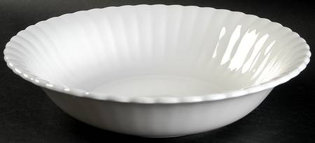 Reverie 9" Round Vegetable Bowl