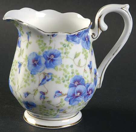 ROA18 (Gold Trim) Mini Creamer