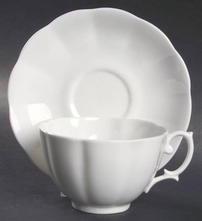 ROA23 Flat Cup & Saucer Set
