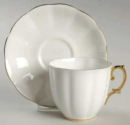 ROA8 Flat Cup & Saucer Set