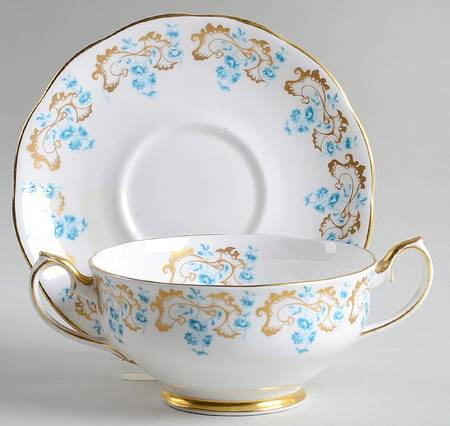 Rocaille Footed Cream Soup Bowl & Saucer Set
