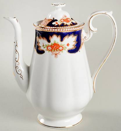 Royalty Coffee Pot & Lid