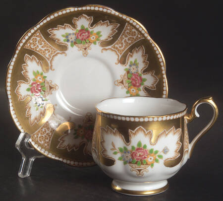 Royalty (Gold) Footed Cup & Saucer Set