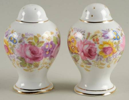 Serena (Thin Gold Trim) Salt & Pepper Set