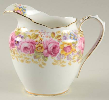 Serena (Thin Gold Trim) 14 Oz Pitcher