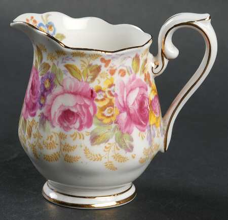Serena (Thin Gold Trim) Mini Creamer