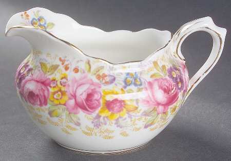 Serena (Thin Gold Trim) Creamer