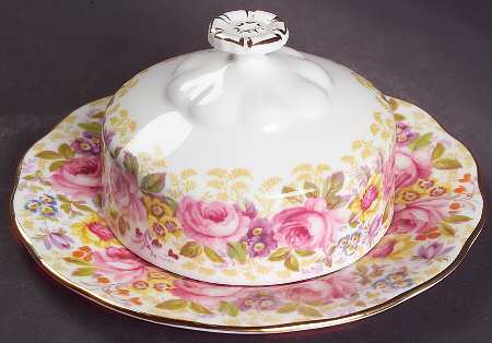 Serena (Thin Gold Trim) Round Covered Butter (Uses Bread & Butter Plate)