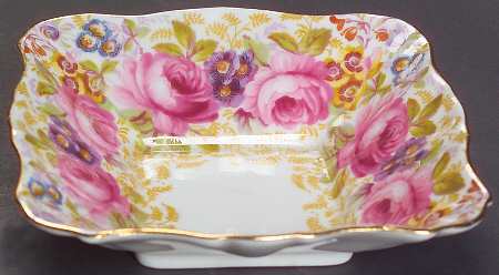 Serena (Thin Gold Trim) Small Square Sweet Meat Dish