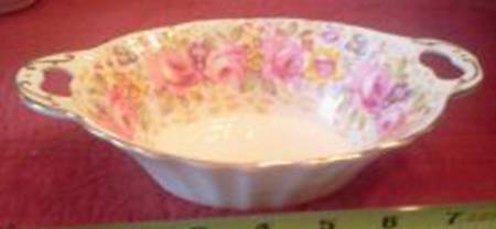 Serena (Thin Gold Trim) 8" Oval Sweet Meat Dish
