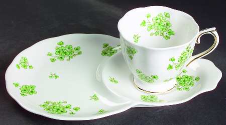 Shamrock (Gold Accent) Dessert Plate & Cup Set