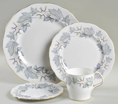 Silver Maple 4 Piece Place Setting