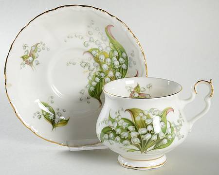Sonnet Series Footed Cup & Saucer Set